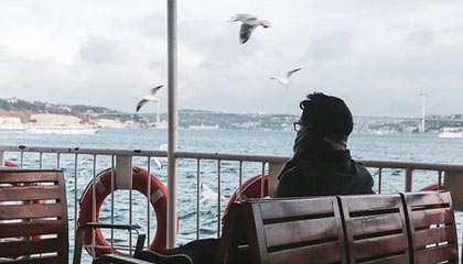 爱游戏app-球场震撼！国家队再下一城，实力稳坐领先位置，国家队还有后续吗