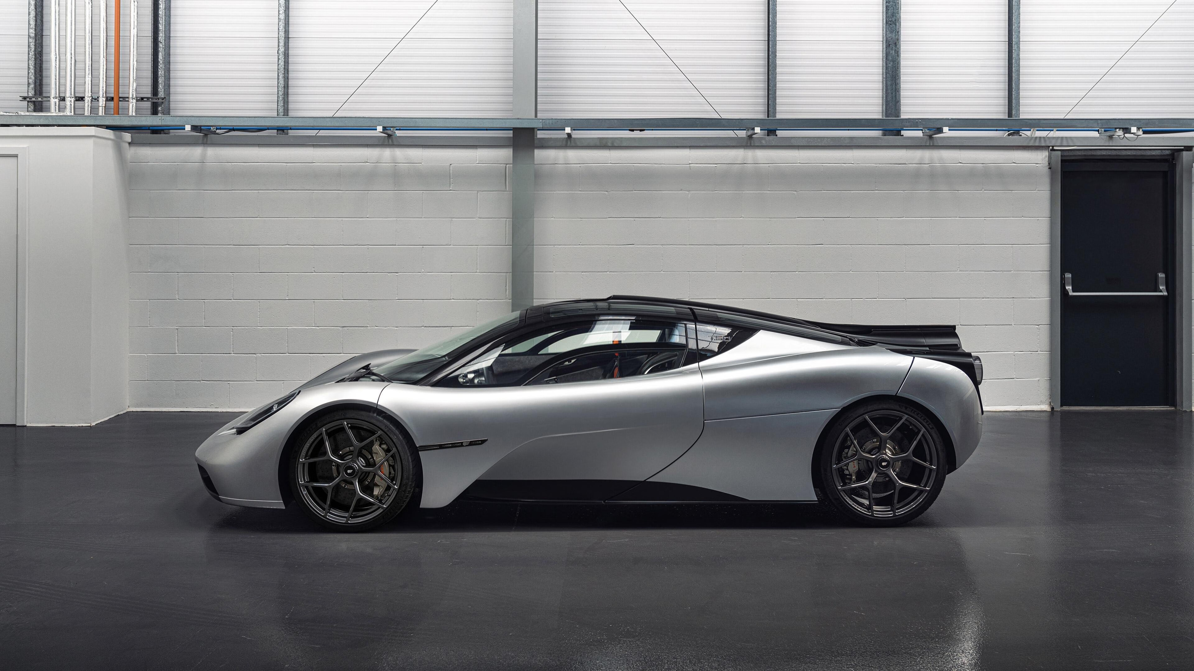 AYX官网-经典对决再现：那些令人怀念的“黄金对决”，电影经典对决